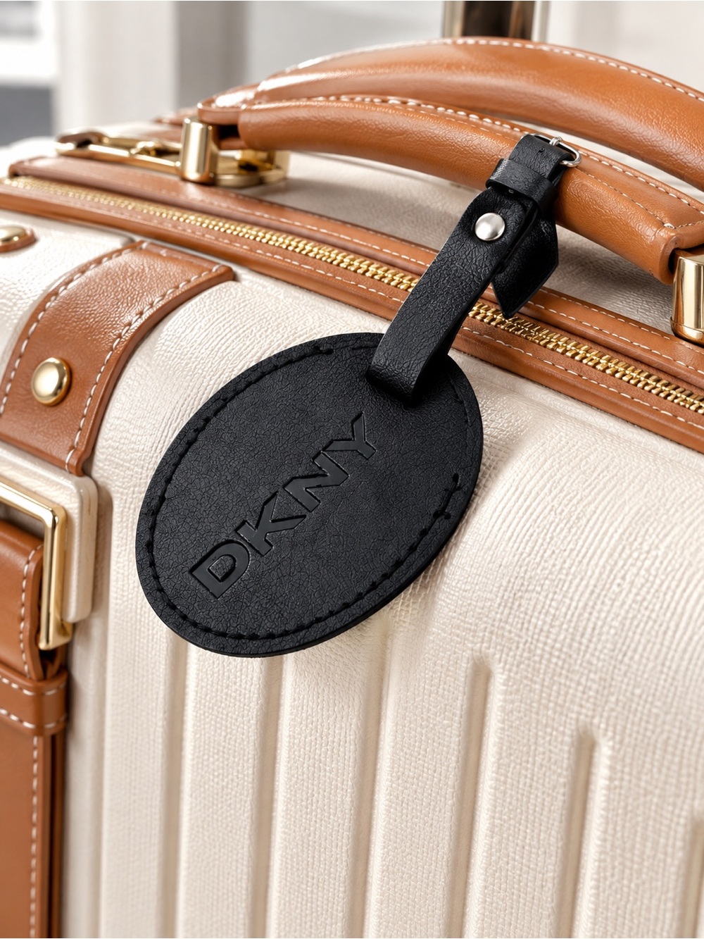 DKNY LEATHER LUGGAGE TAG